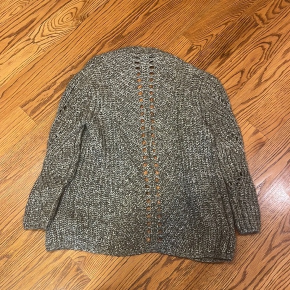 LINE Woman’s Grey Cardigan Size XS - Picture 3 of 5